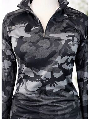 Nike Women's Black & Gray Camo Quarter-Zip Training Top
